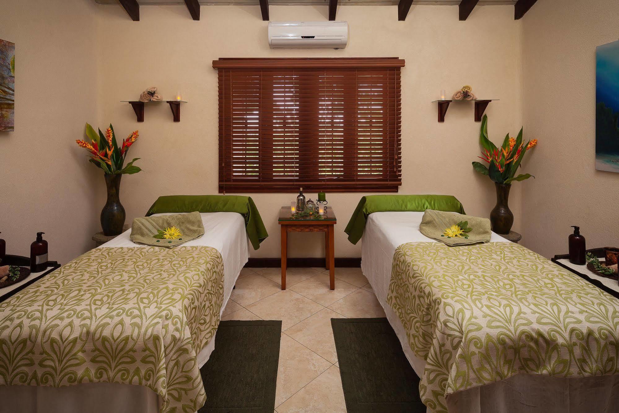 Sugar Cane Club Hotel & Spa (Adults Only) Сент-Питер Экстерьер фото